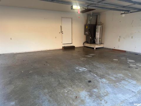 Tiny photo for 602 OSAGE Drive, Centralia, IL 62801 (MLS # EB460513)