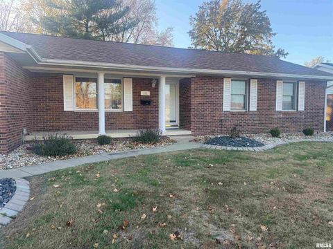 Tiny photo for 602 OSAGE Drive, Centralia, IL 62801 (MLS # EB460513)