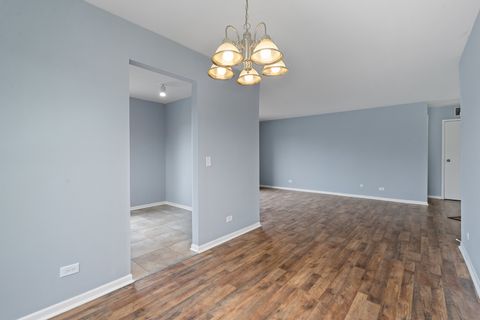 Tiny photo for 1535 RAYMOND Drive #202, Naperville, IL 60563 (MLS # 12535000)