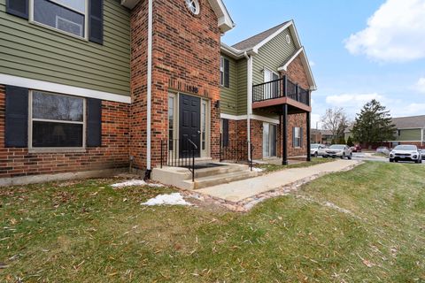 Tiny photo for 1535 RAYMOND Drive #202, Naperville, IL 60563 (MLS # 12535000)