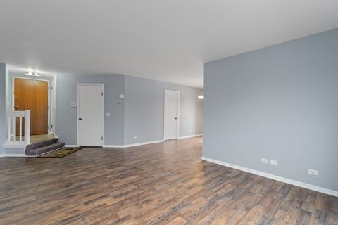 Tiny photo for 1535 RAYMOND Drive #202, Naperville, IL 60563 (MLS # 12535000)