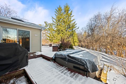 Tiny photo for 5187 Chambers Drive, Hoffman Estates, IL 60010 (MLS # 12538790)