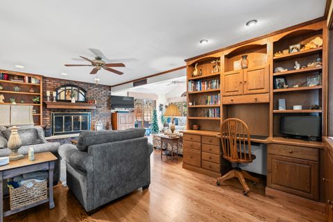 Tiny photo for 5187 Chambers Drive, Hoffman Estates, IL 60010 (MLS # 12538790)