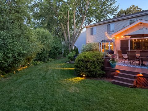 Tiny photo for 5187 Chambers Drive, Hoffman Estates, IL 60010 (MLS # 12538790)