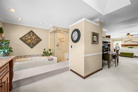 Tiny photo for 5187 Chambers Drive, Hoffman Estates, IL 60010 (MLS # 12538790)