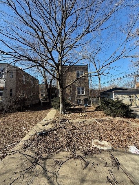 645 N Avers Avenue Chicago IL 60624