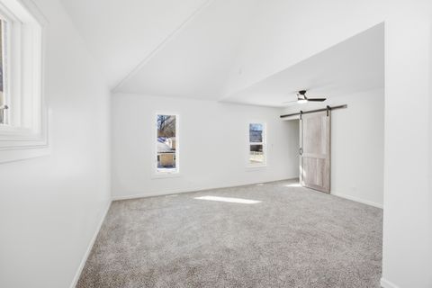 Tiny photo for 2908 Oakwood Avenue, McHenry, IL 60051 (MLS # 12615577)