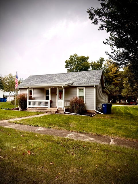 Tiny photo for 103 High Street, Colfax, IL 61728 (MLS # 12789836)