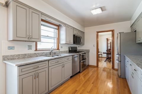 Tiny photo for 7245 N Kostner Avenue, Lincolnwood, IL 60712 (MLS # 12489407)