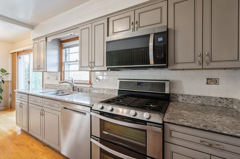 Tiny photo for 7245 N Kostner Avenue, Lincolnwood, IL 60712 (MLS # 12489407)