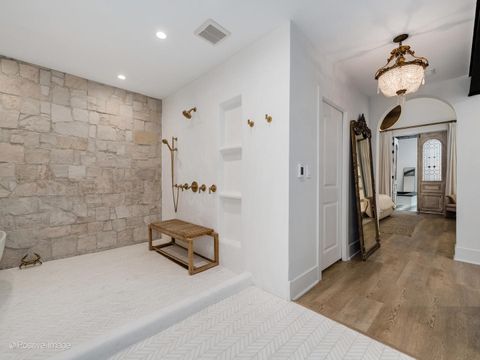 Tiny photo for 2733 N Pulaski Road, Chicago, IL 60639 (MLS # 12590864)