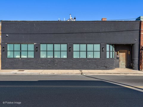 Tiny photo for 2733 N Pulaski Road, Chicago, IL 60639 (MLS # 12590864)
