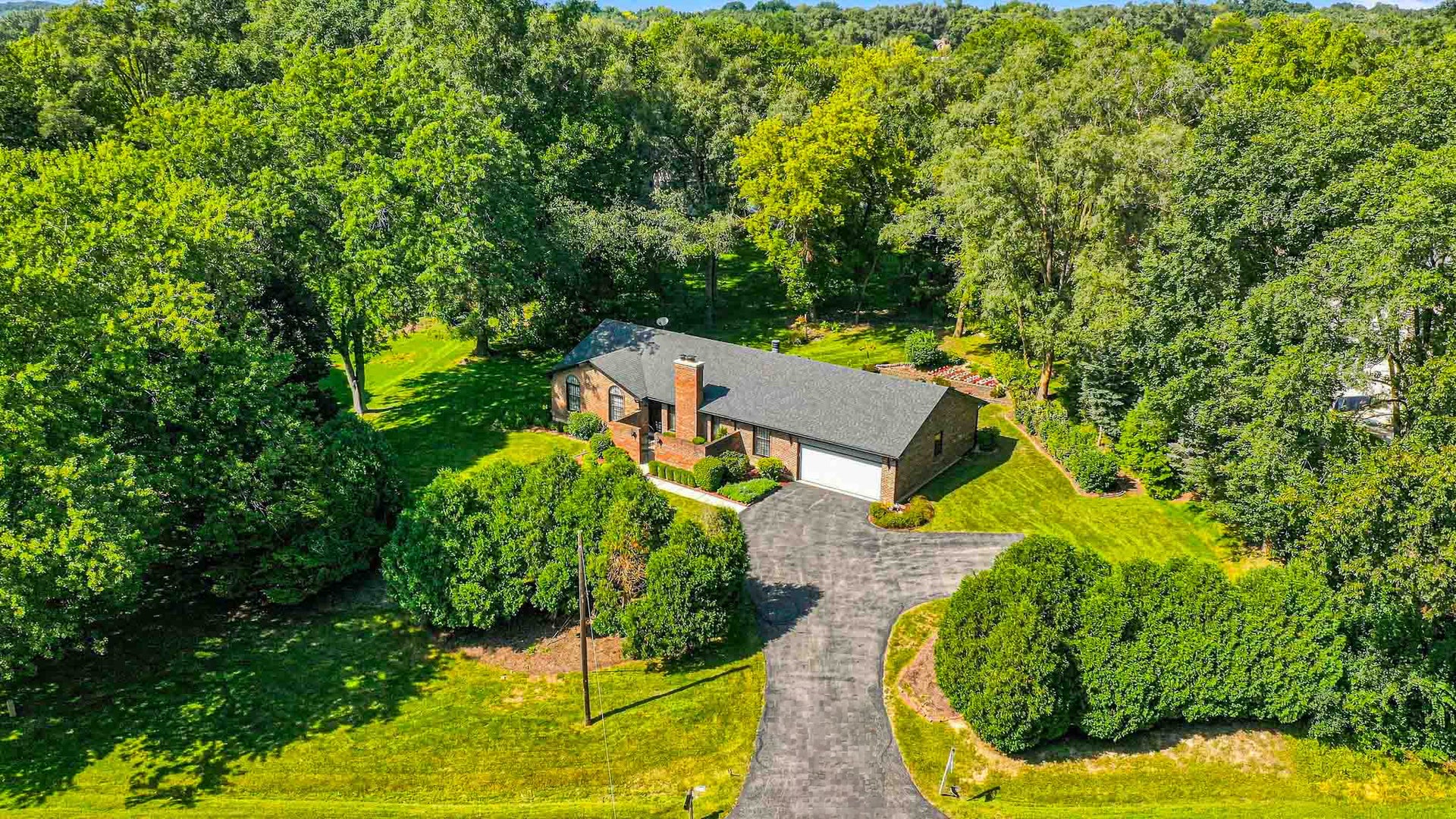 806 Roberts Road