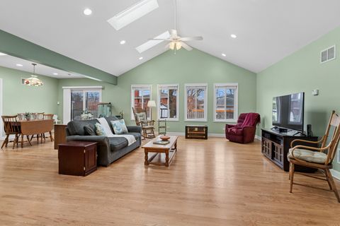 Tiny photo for 1430 Hoffman Avenue, Park Ridge, IL 60068 (MLS # 12578766)