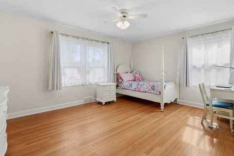 Tiny photo for 1430 Hoffman Avenue, Park Ridge, IL 60068 (MLS # 12578766)