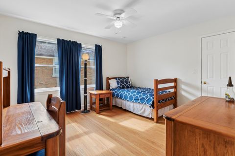 Tiny photo for 1430 Hoffman Avenue, Park Ridge, IL 60068 (MLS # 12578766)