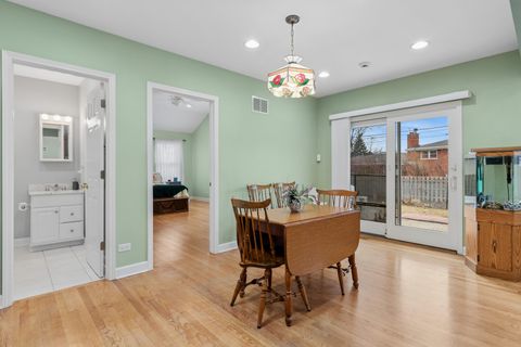 Tiny photo for 1430 Hoffman Avenue, Park Ridge, IL 60068 (MLS # 12578766)