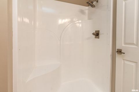 Tiny photo for 1605 S Eugene Lane, Marion, IL 62959 (MLS # EB458827)