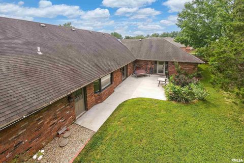 Tiny photo for 1605 S Eugene Lane, Marion, IL 62959 (MLS # EB458827)