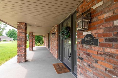 Tiny photo for 1605 S Eugene Lane, Marion, IL 62959 (MLS # EB458827)