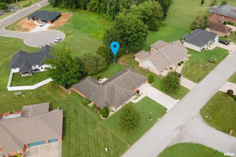 Tiny photo for 1605 S Eugene Lane, Marion, IL 62959 (MLS # EB458827)