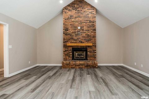 Tiny photo for 1605 S Eugene Lane, Marion, IL 62959 (MLS # EB458827)