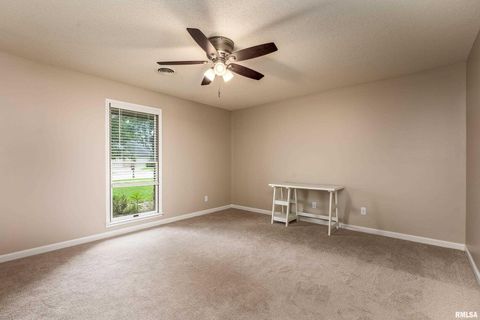 Tiny photo for 1605 S Eugene Lane, Marion, IL 62959 (MLS # EB458827)