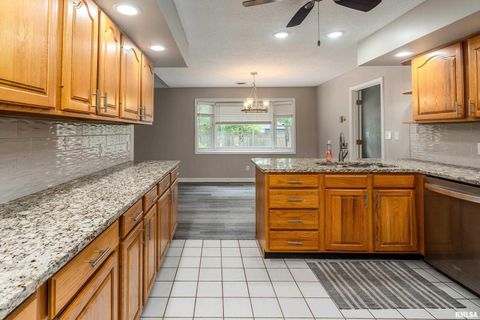 Tiny photo for 1605 S Eugene Lane, Marion, IL 62959 (MLS # EB458827)