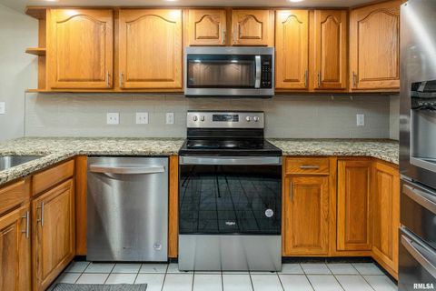 Tiny photo for 1605 S Eugene Lane, Marion, IL 62959 (MLS # EB458827)