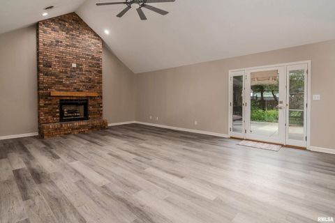 Tiny photo for 1605 S Eugene Lane, Marion, IL 62959 (MLS # EB458827)