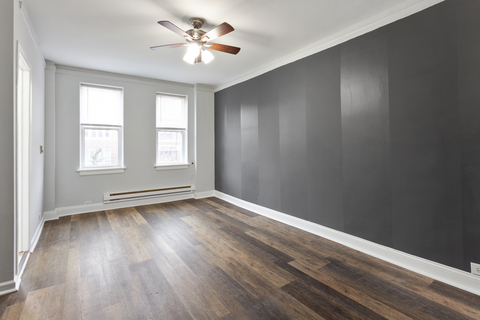 5860 N Kenmore Avenue 601