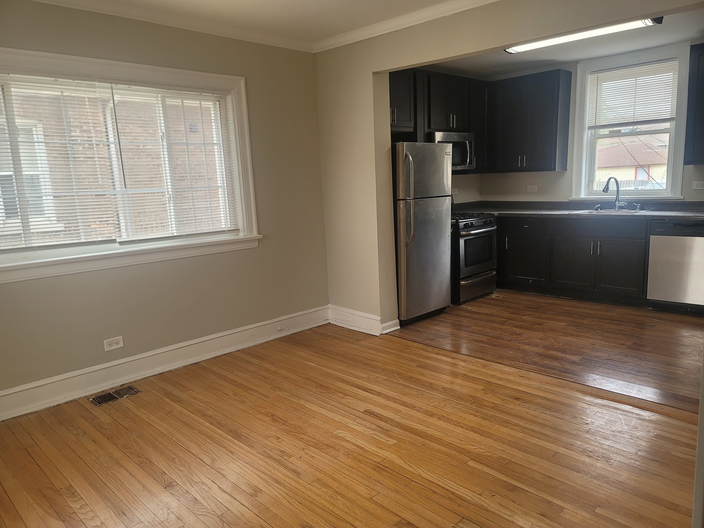 2236 W 115th Street