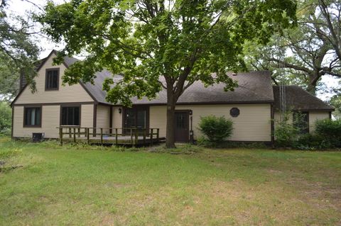 Tiny photo for 1701 Woodcrest Drive, St. Anne, IL 60964 (MLS # 12587662)
