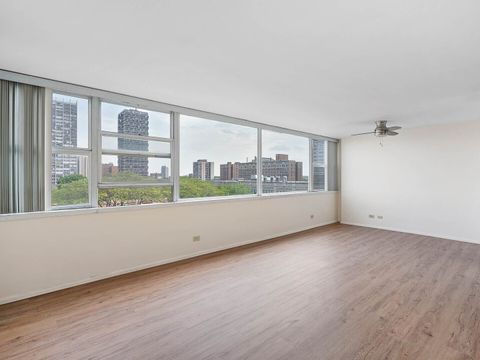 Tiny photo for 6301 N Sheridan Road #7G, Chicago, IL 60660 (MLS # 12385226)
