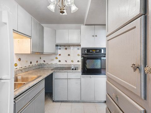 Tiny photo for 6301 N Sheridan Road #7G, Chicago, IL 60660 (MLS # 12385226)