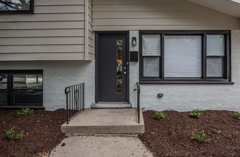 Tiny photo for 3925 168th Place, Country Club Hills, IL 60478 (MLS # 12642298)