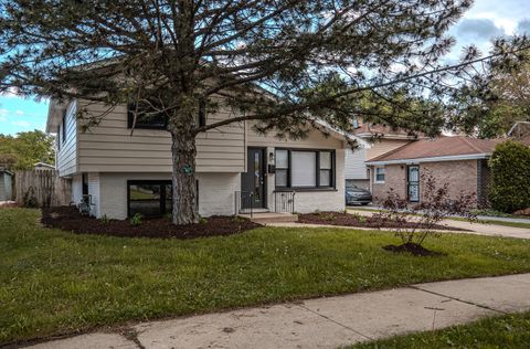 Tiny photo for 3925 168th Place, Country Club Hills, IL 60478 (MLS # 12642298)