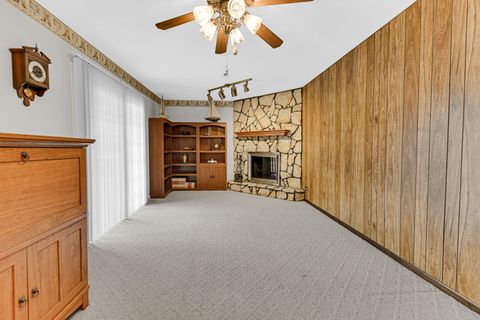 Tiny photo for 16563 Crescent Avenue, Tinley Park, IL 60477 (MLS # 12621961)