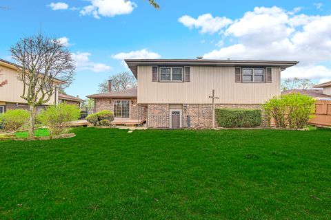 Tiny photo for 16563 Crescent Avenue, Tinley Park, IL 60477 (MLS # 12621961)