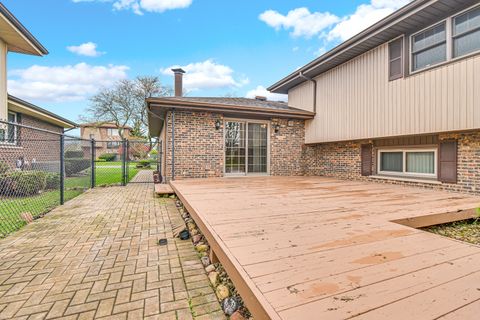 Tiny photo for 16563 Crescent Avenue, Tinley Park, IL 60477 (MLS # 12621961)