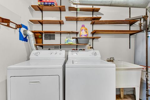 Tiny photo for 16563 Crescent Avenue, Tinley Park, IL 60477 (MLS # 12621961)