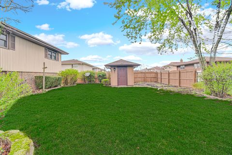 Tiny photo for 16563 Crescent Avenue, Tinley Park, IL 60477 (MLS # 12621961)