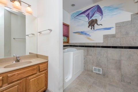 Tiny photo for 3748 Creekside Court, Winthrop Harbor, IL 60096 (MLS # 12759400)