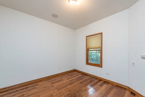 Tiny photo for 3748 Creekside Court, Winthrop Harbor, IL 60096 (MLS # 12759400)
