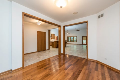 Tiny photo for 3748 Creekside Court, Winthrop Harbor, IL 60096 (MLS # 12759400)