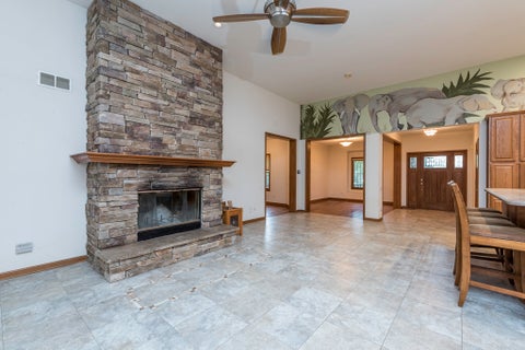 Tiny photo for 3748 Creekside Court, Winthrop Harbor, IL 60096 (MLS # 12759400)