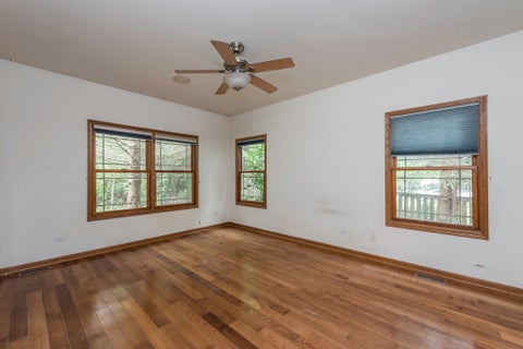 Tiny photo for 3748 Creekside Court, Winthrop Harbor, IL 60096 (MLS # 12759400)