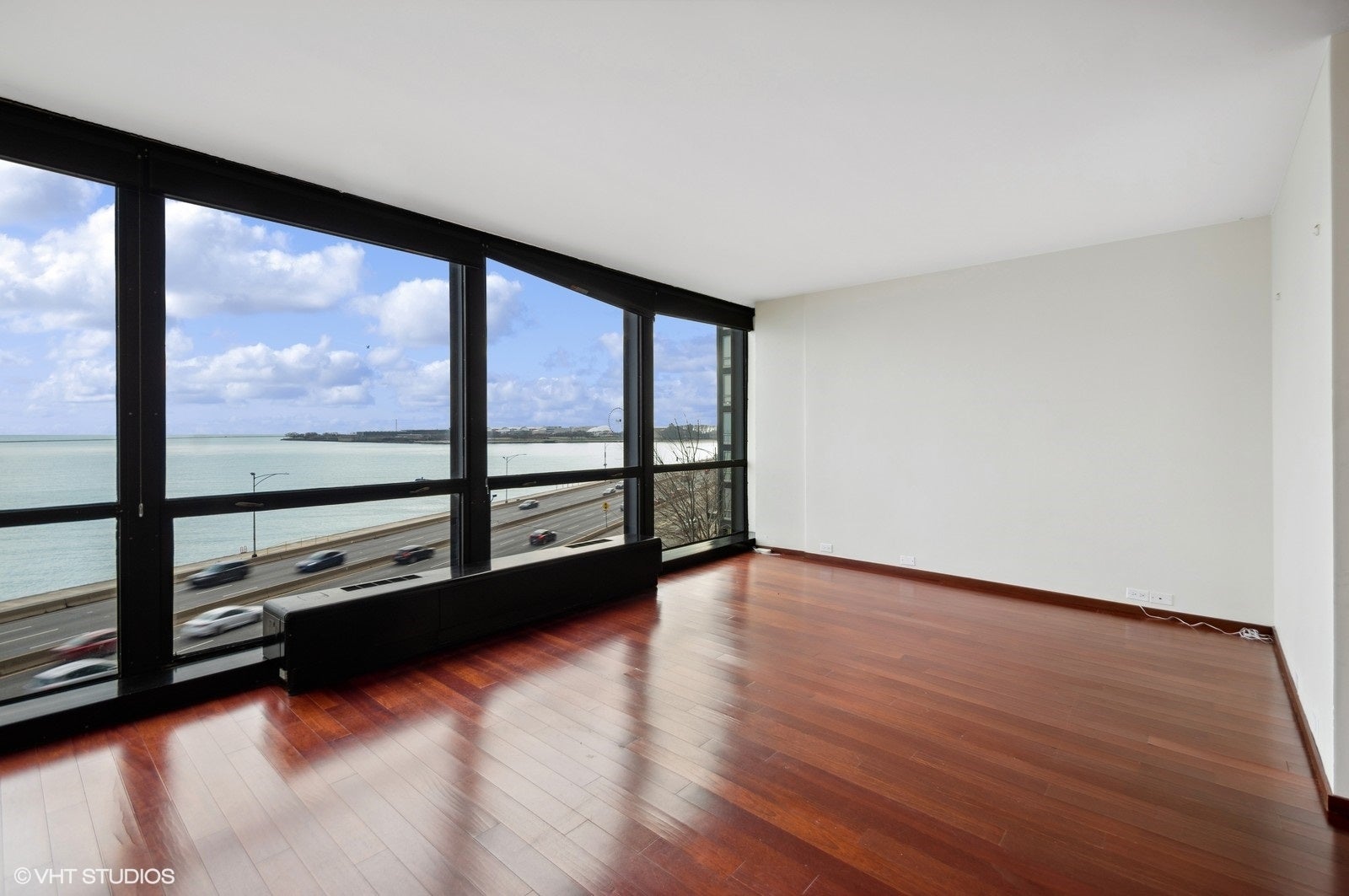 900 N Lake Shore Drive 514