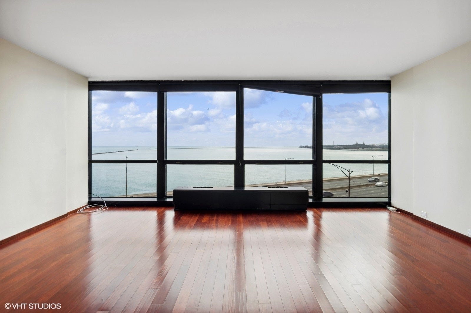 900 N Lake Shore Drive 514