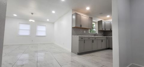 Tiny photo for 4016 Dempster Avenue, Rockford, IL 61108 (MLS # 12520185)